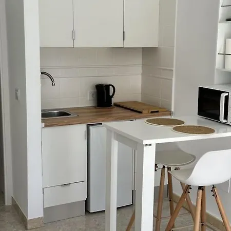 Vive - Acogedor Estudio Colina Apartamento *
